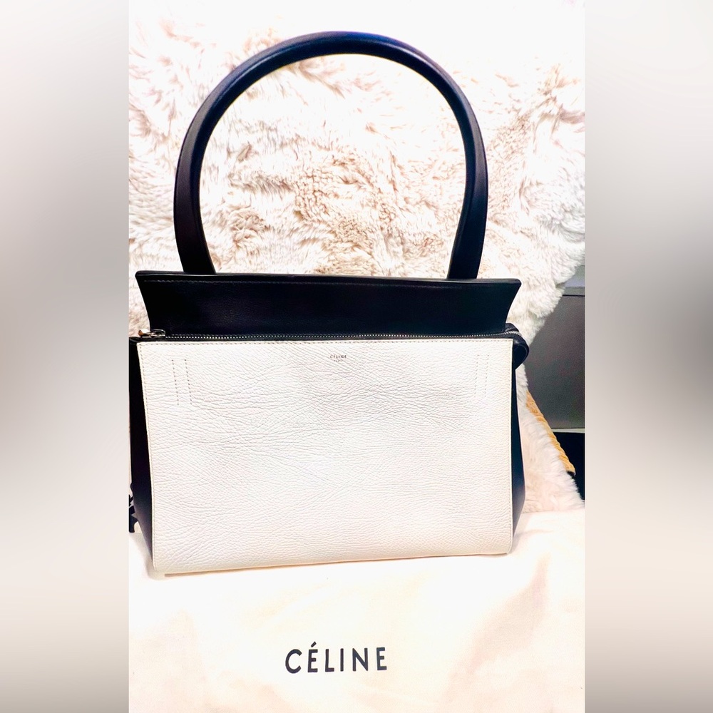 Two tone Celine Hand bag with complete inclusion!!